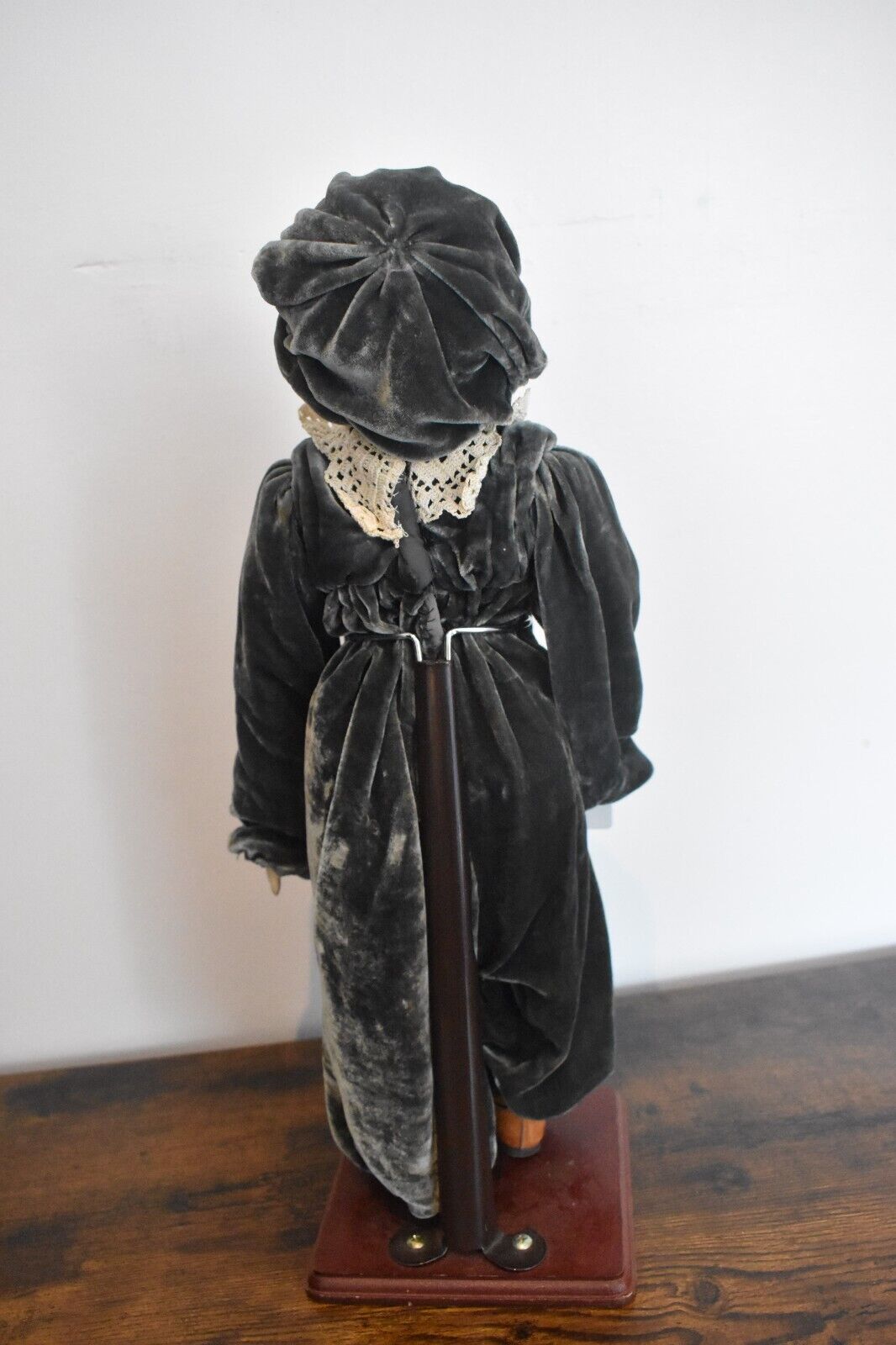 Vintage German Porcelain Head Bisque Doll – Reproduction Mark 8, 44cm