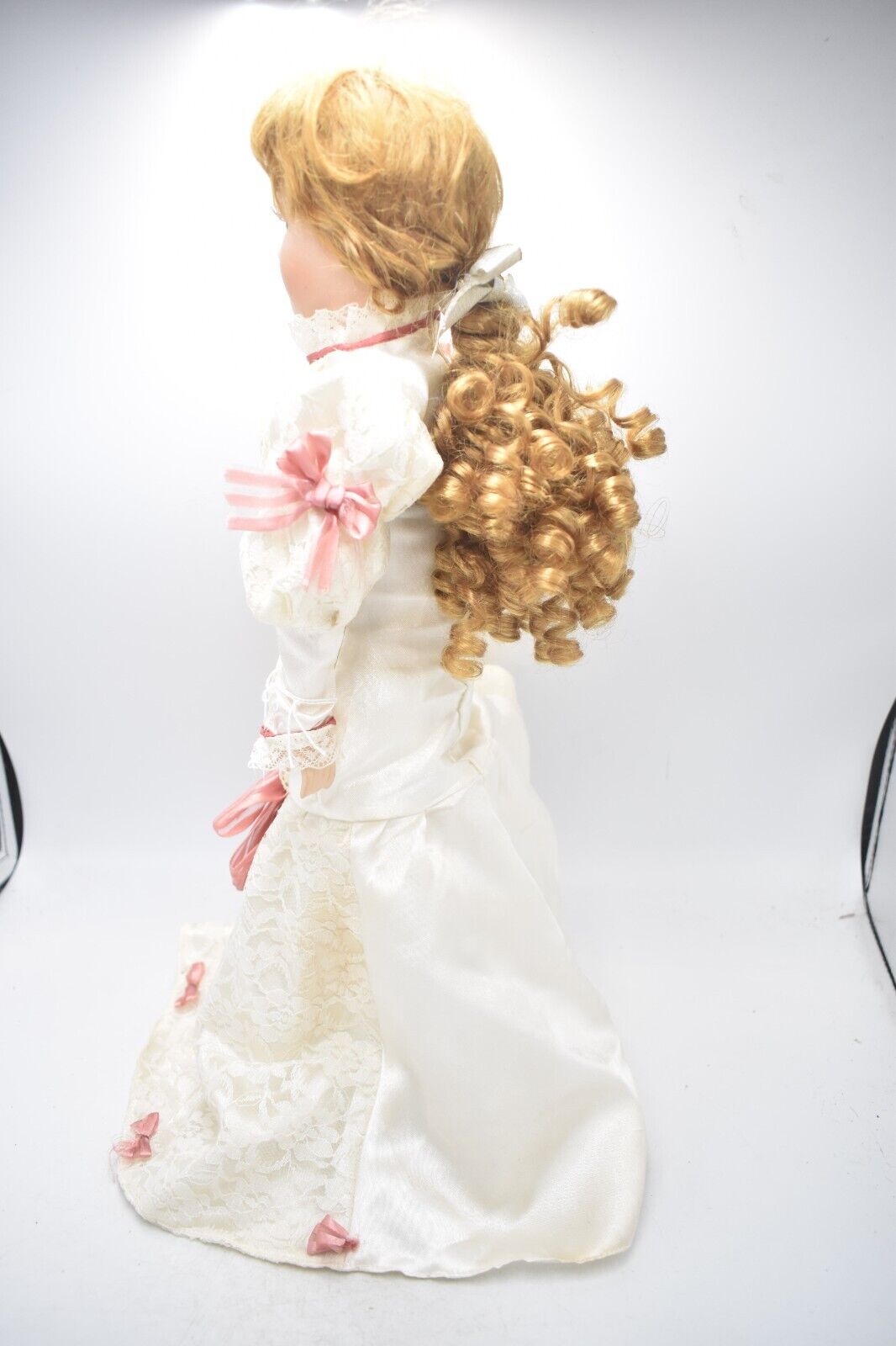 Vintage Porcelain Doll – Blonde Hair, Brown Eyes, Regency Cream Dress – 45cm