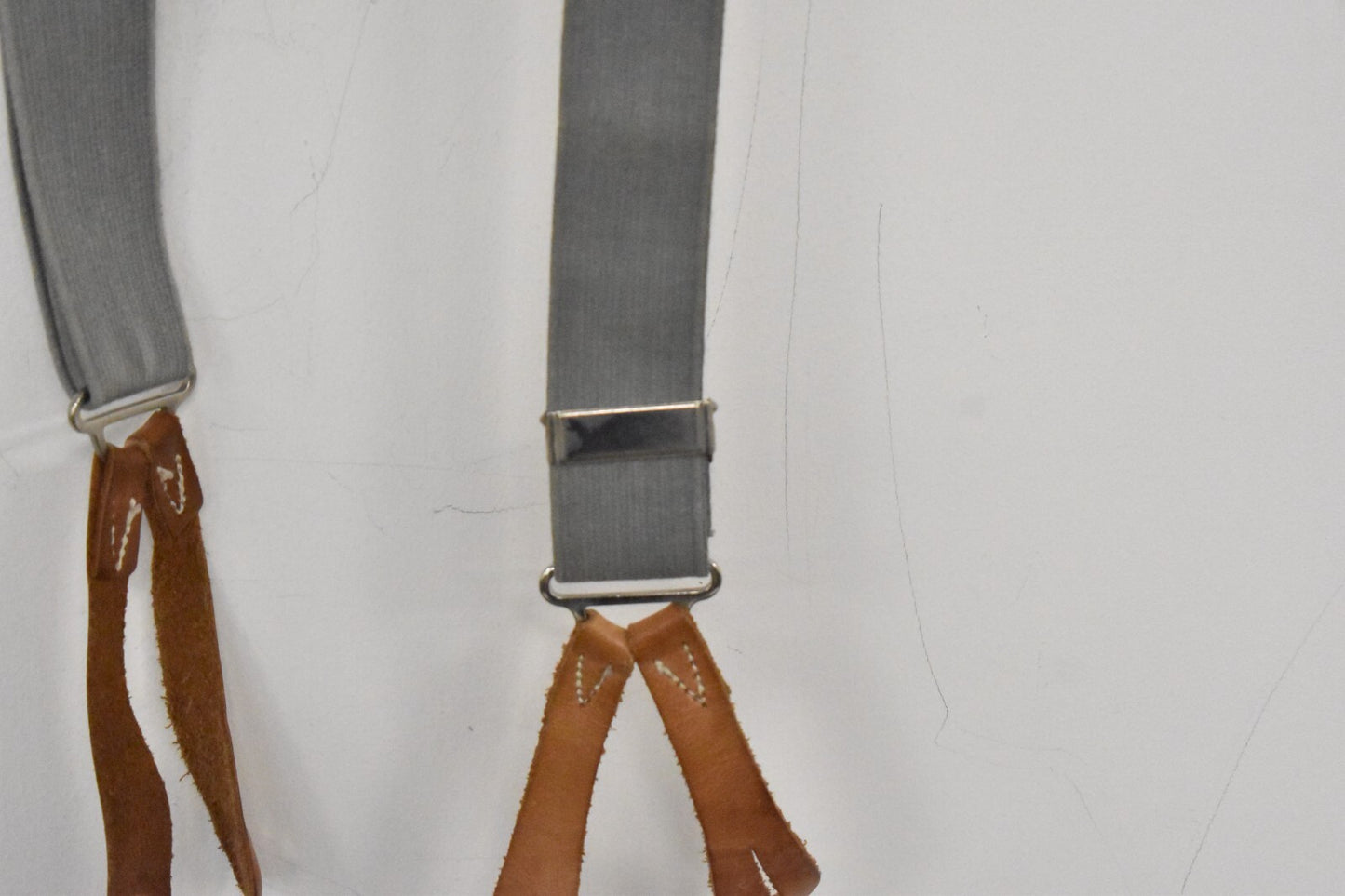 British RAF Army Grey Elastic Braces – Leather Buckles – 100cm
