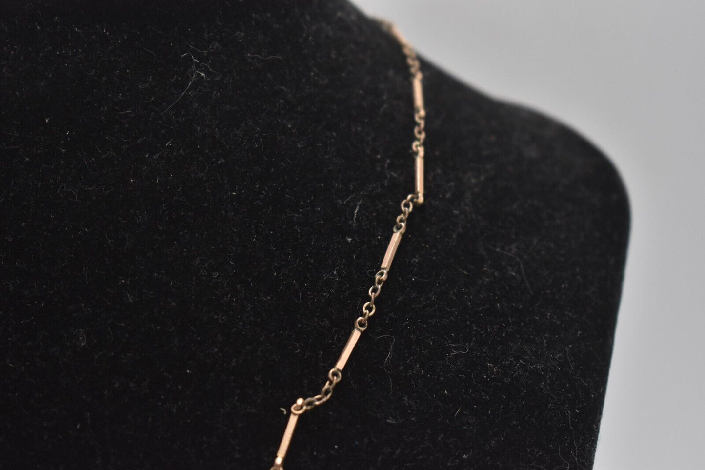Vintage Bronze Tone Choker Necklace – 42cm – Elegant Costume Jewellery