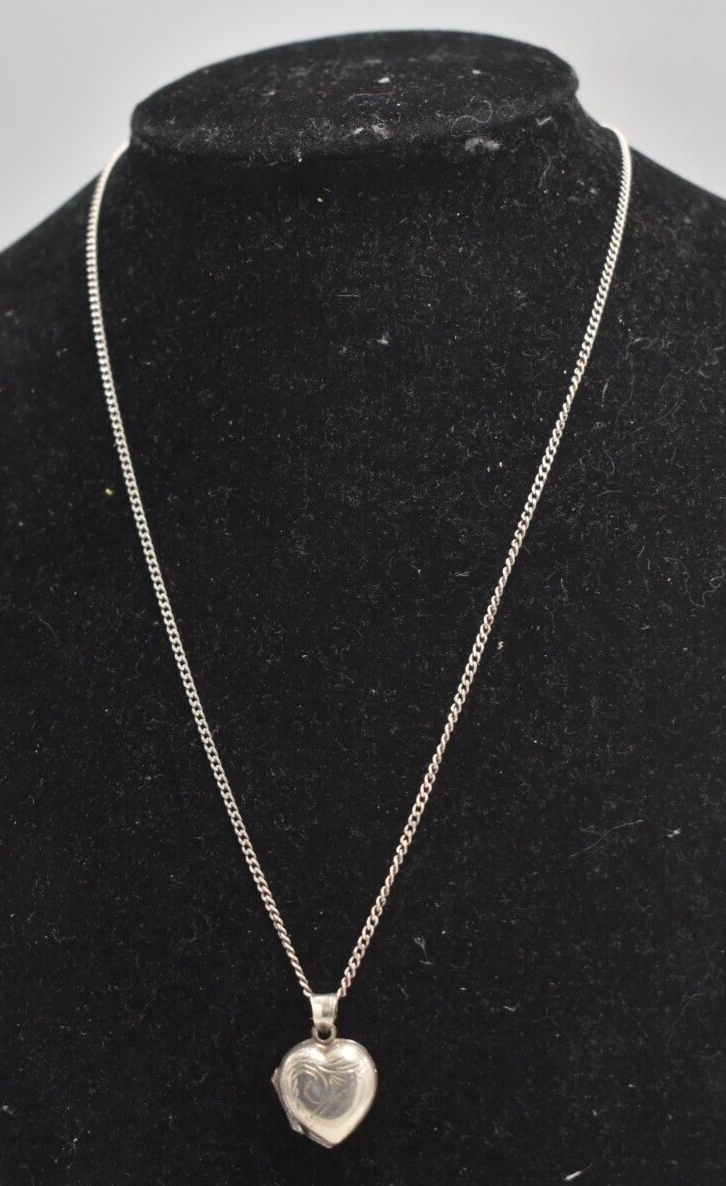 Vintage Sterling Silver 925 Necklace with Heart Locket Pendant – 40cm