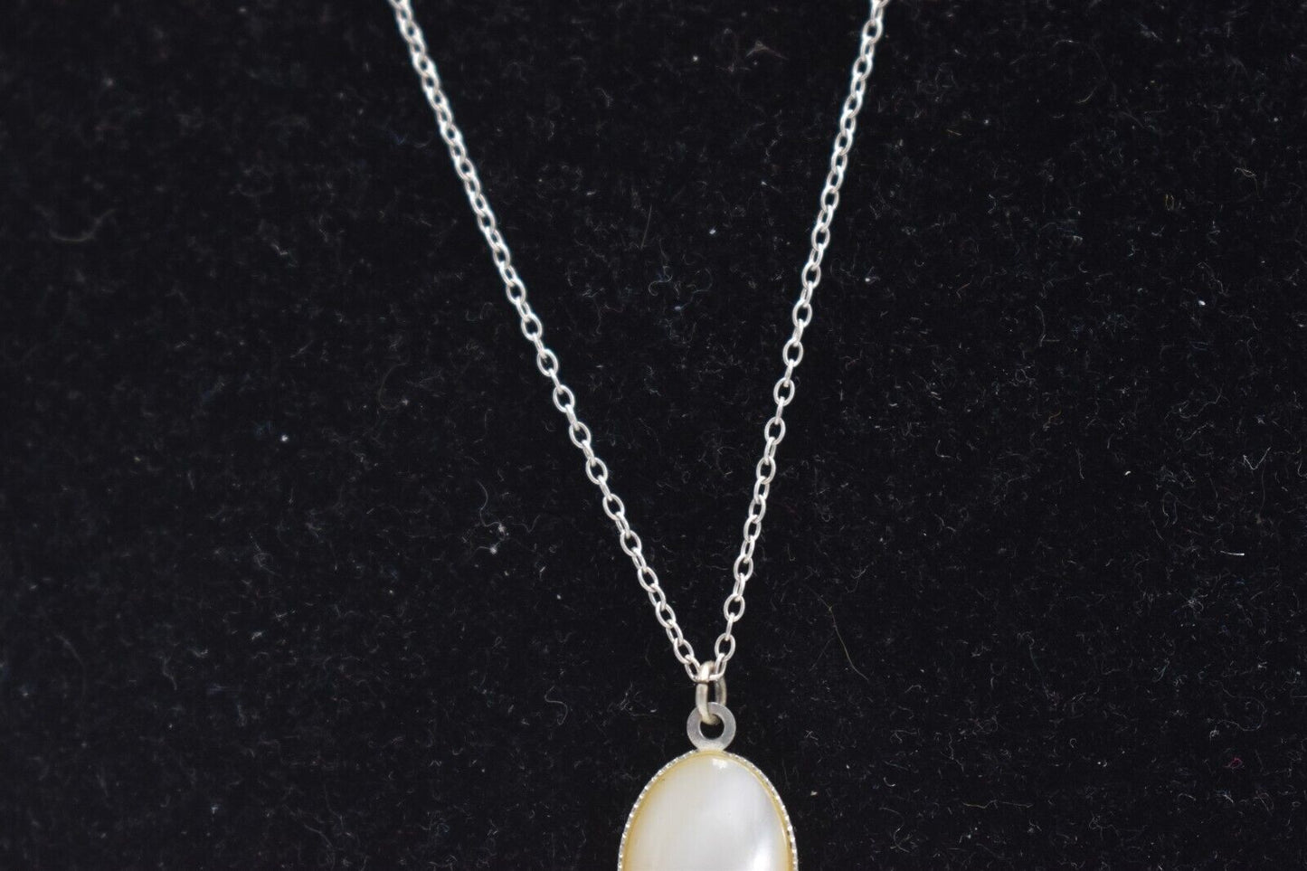 Vintage Sterling Silver 925 Necklace & Mother of Pearl Pendant – 45cm