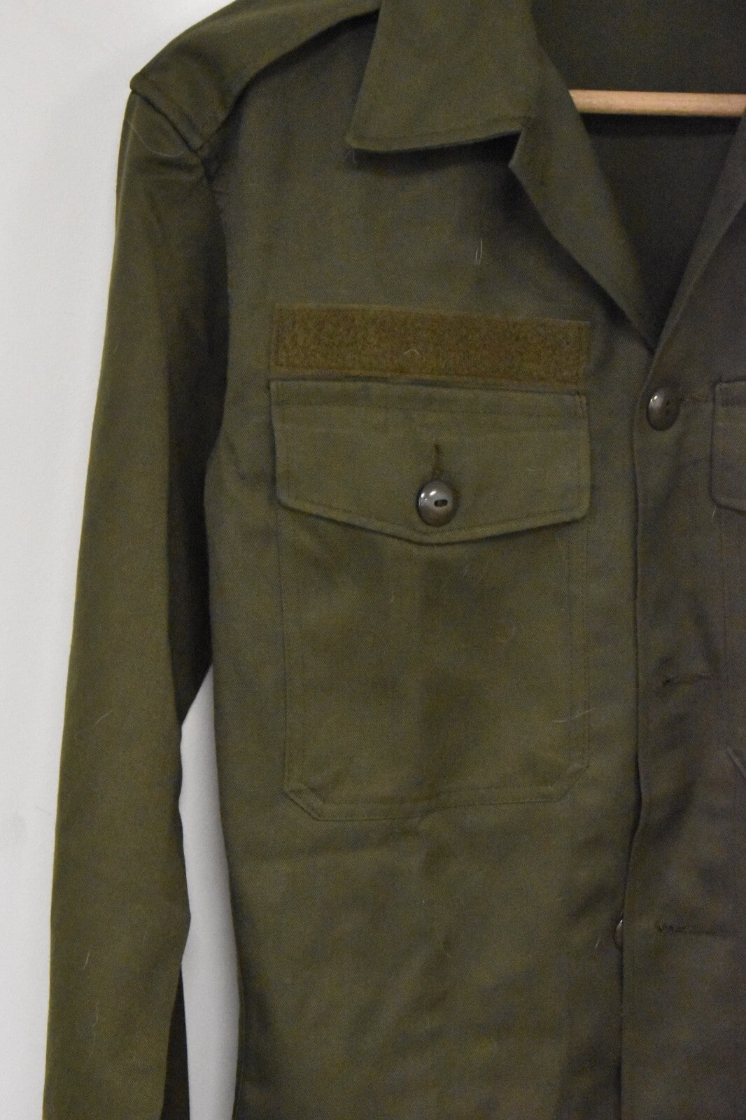 Austrian Army Field Shirt – Heereseigentum Olive – Dated 1983 – 40" Chest