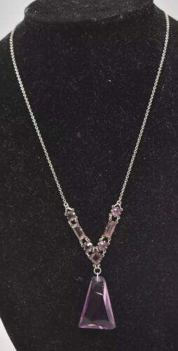 Vintage Silver Tone Necklace with Purple Glass Gemstone Pendant – 42cm