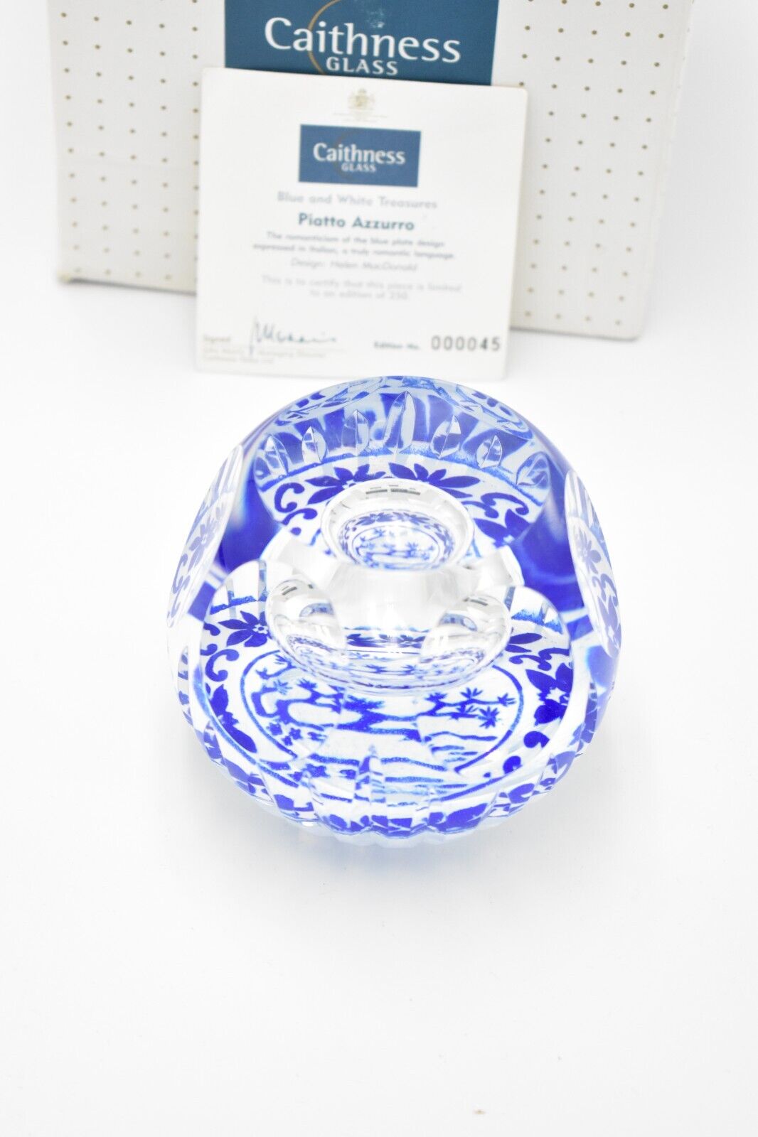 Caithness Paperweight Piatto Azzurro Magnum - Limited Edition by Helen MacDonald