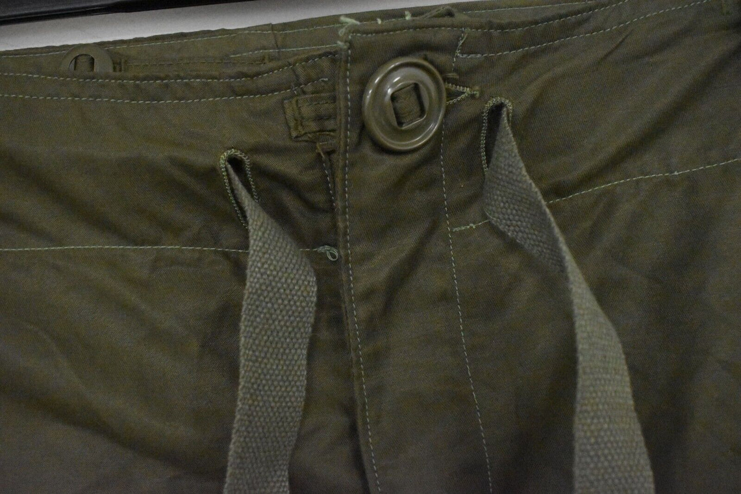 Canadian Army Military Windproof Combat Trousers – 1972