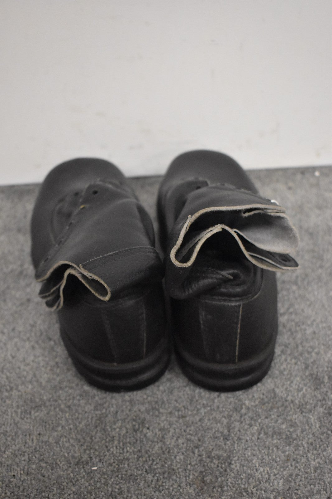 Swedish Army 1970s Black Leather Combat Boots – UK Size 8