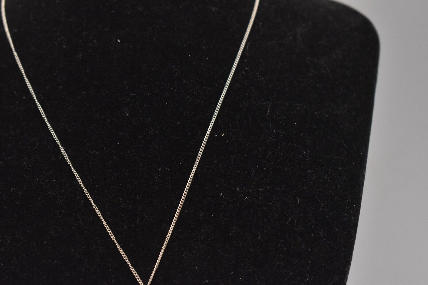 Vintage 925 Sterling Silver Spider Web Pendant Necklace - 42cm