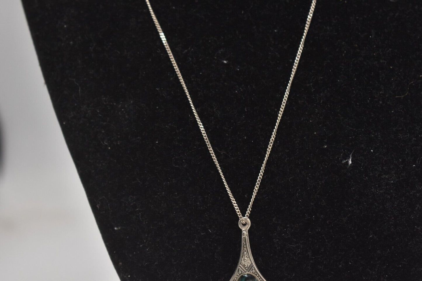 Vintage 925 Sterling Silver Abalone & Marcasite Pendant Necklace – 45cm
