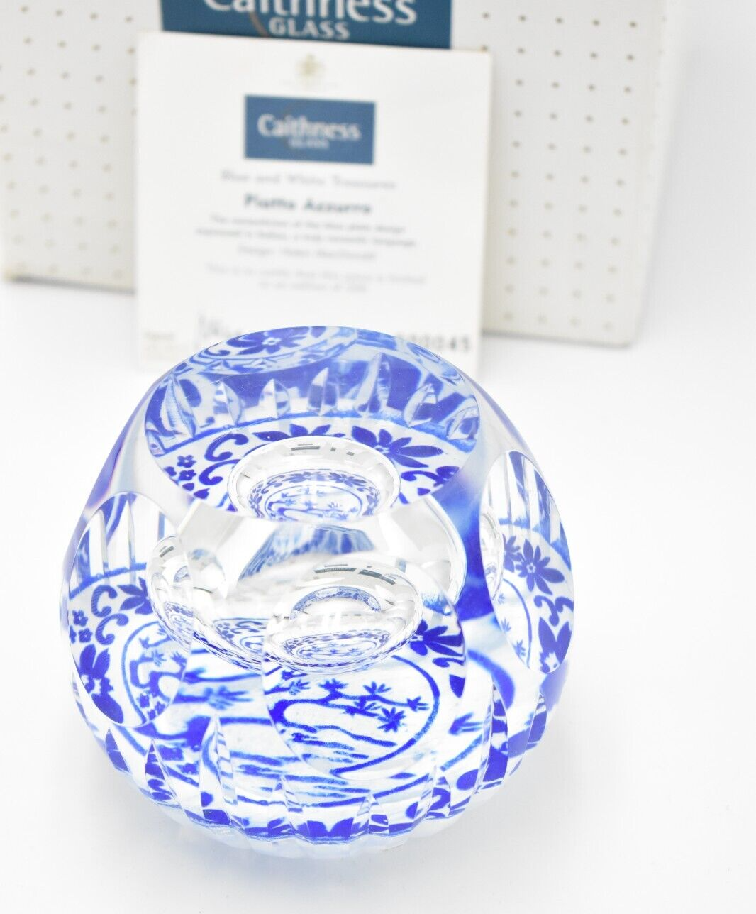 Caithness Paperweight Piatto Azzurro Magnum - Limited Edition by Helen MacDonald