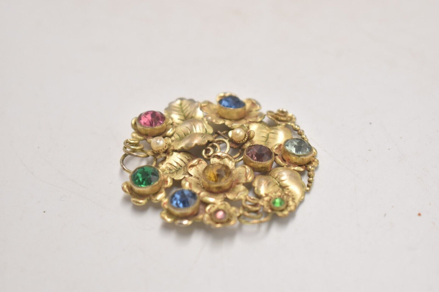 Vintage Gold Tone & Rhinestone Floral Pendant – 4.5cm