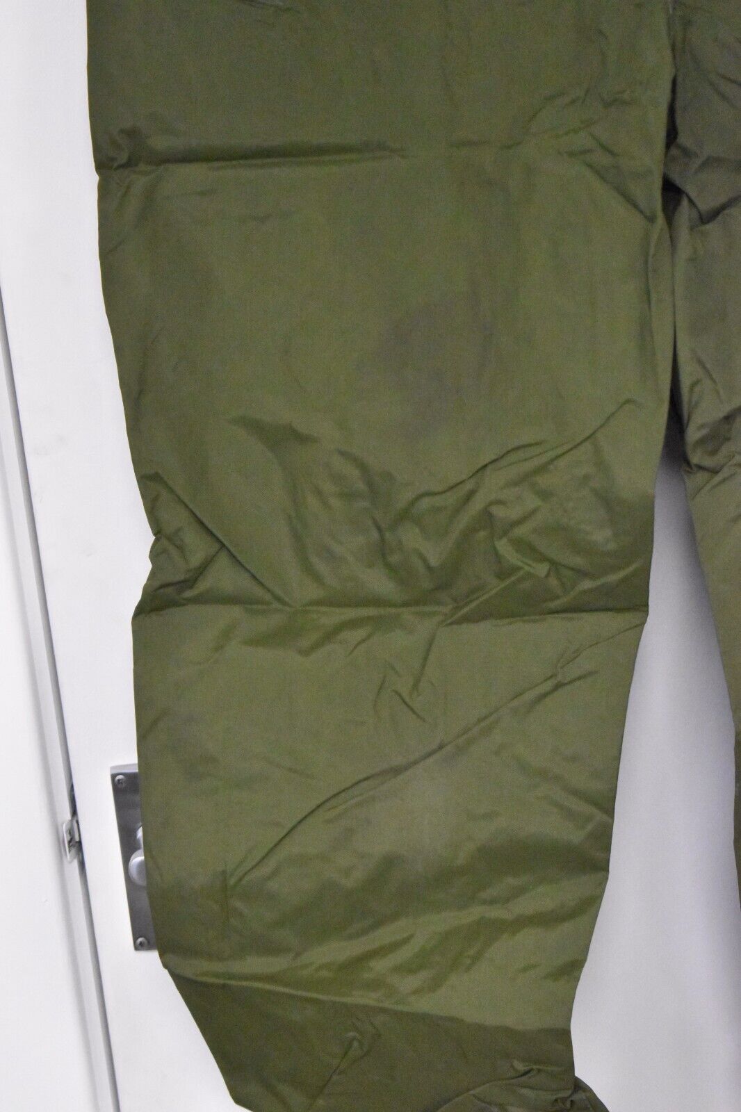 British Army/RAF Foul Weather Waterproof Trousers – Olive Green, Size 170/80