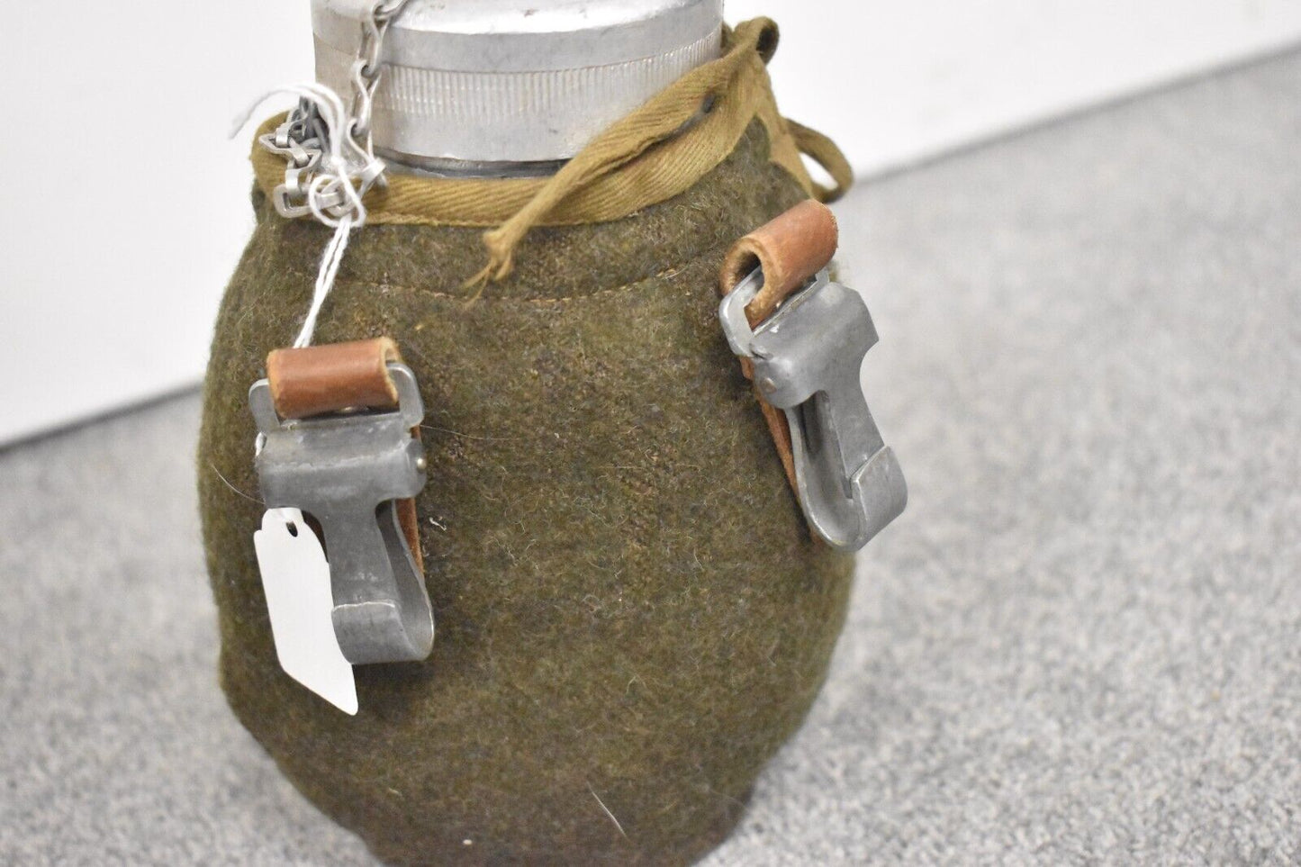 Original Polish Army 1969 Field Canteen – 0.7L Water Bottle – Military Surplus