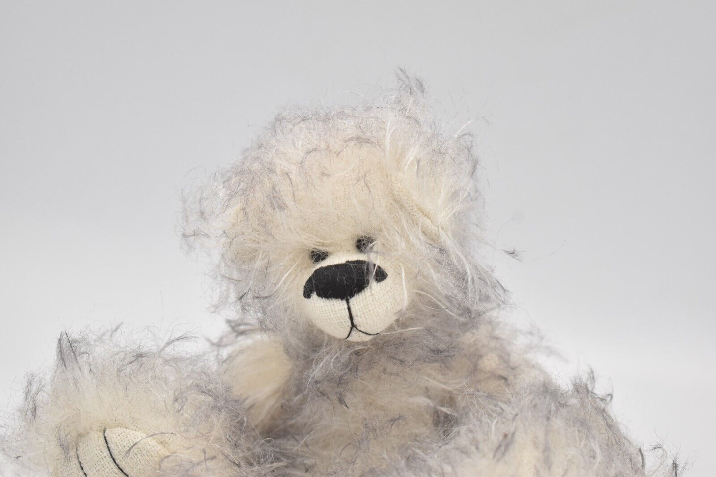 Artist Teddy Bear Errol by Balfour Bears – Tricia Balfour – One of a Kind