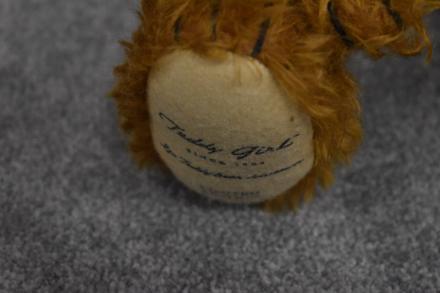 Vintage Teddy Girl by Sun Arrow – Limited Edition Mohair Bear – #1830/2000 – Box
