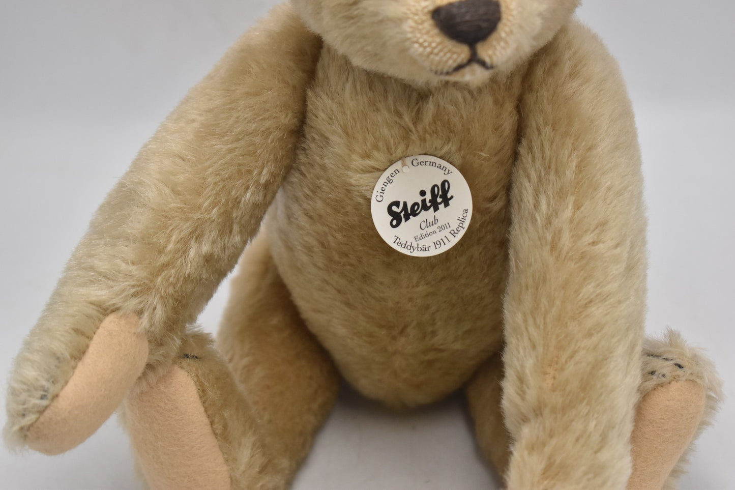 Steiff Teddy Bear Replica 1911 421174 from 2011 Ltd Edition with DVD