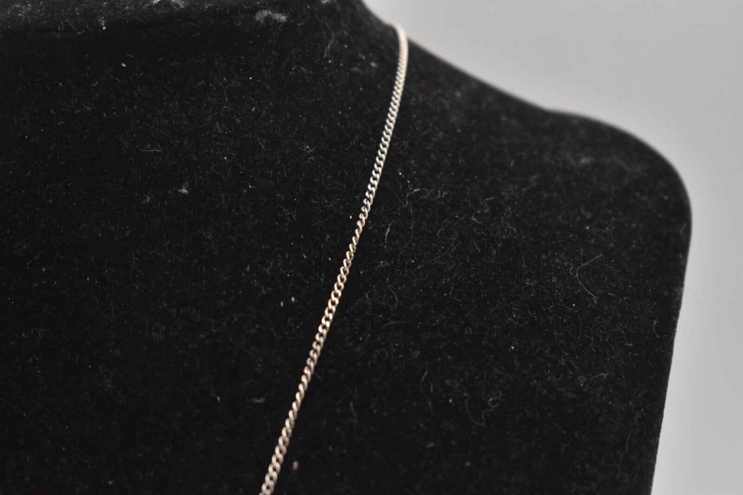 Vintage Sterling Silver 925 Necklace with Heart Locket Pendant – 40cm