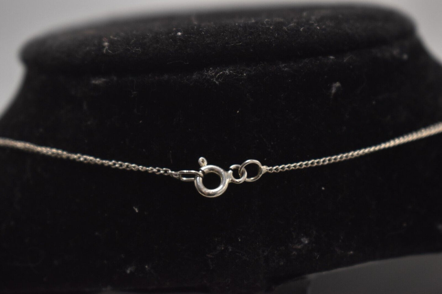 Vintage 925 Sterling Silver Spider Web Pendant Necklace - 42cm