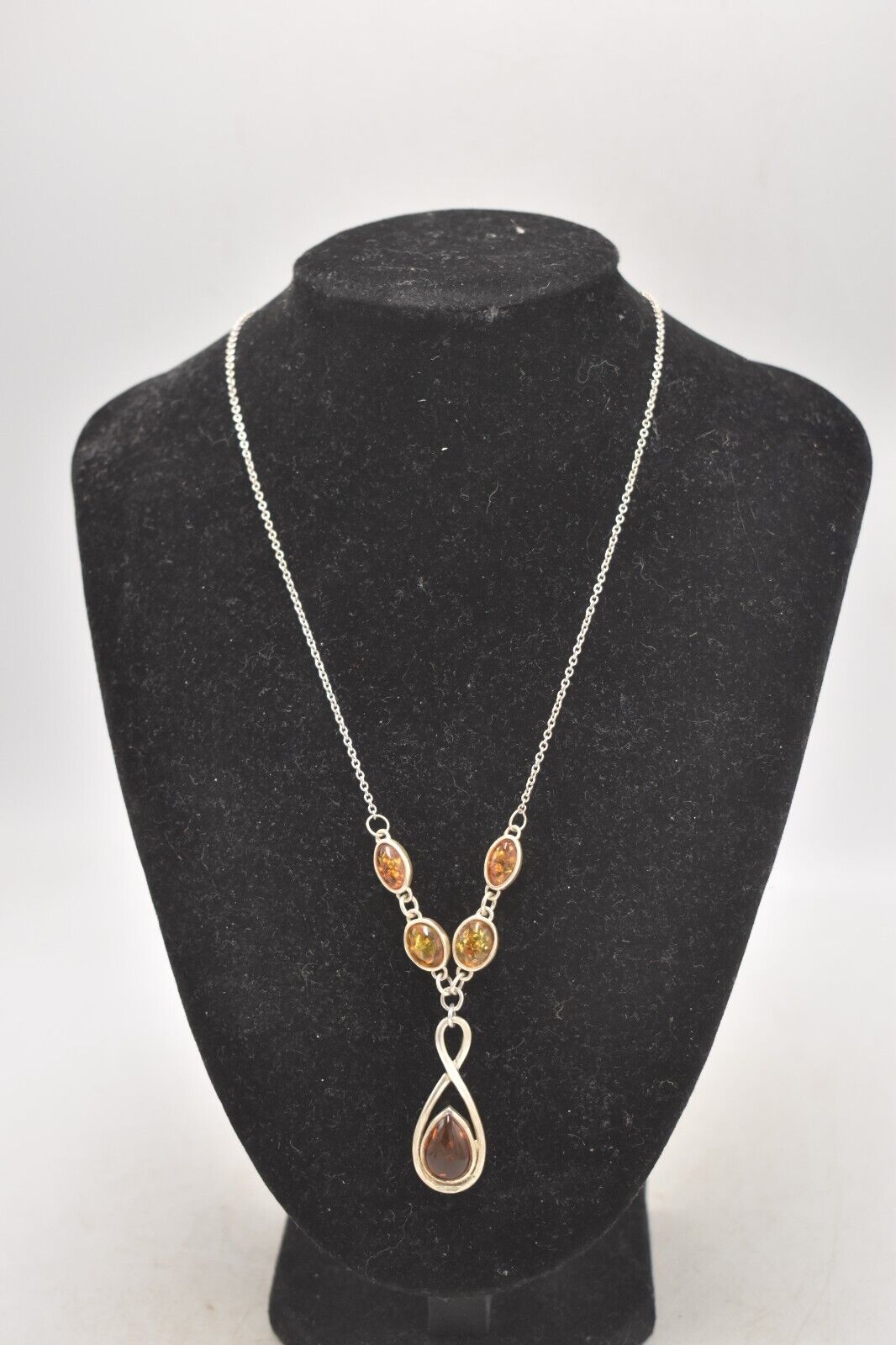 Vintage 925 Sterling Silver Amber and Diamond Teardrop Necklace
