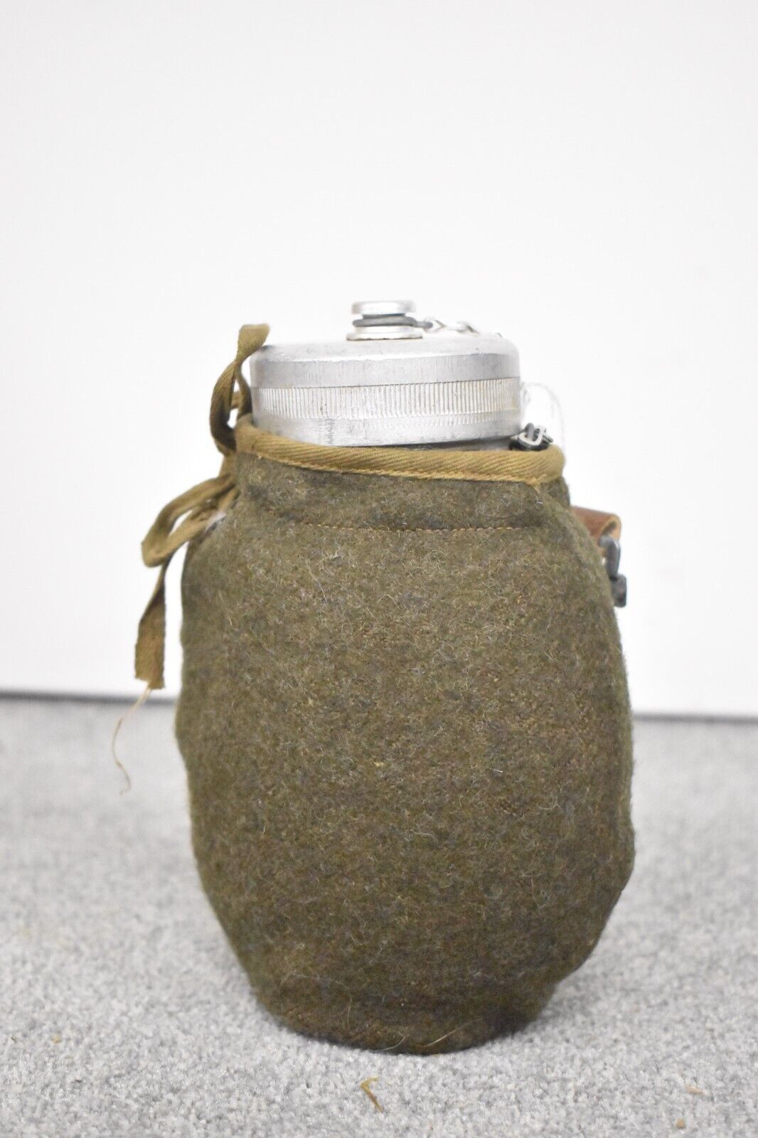 Original Polish Army 1969 Field Canteen – 0.7L Water Bottle – Military Surplus