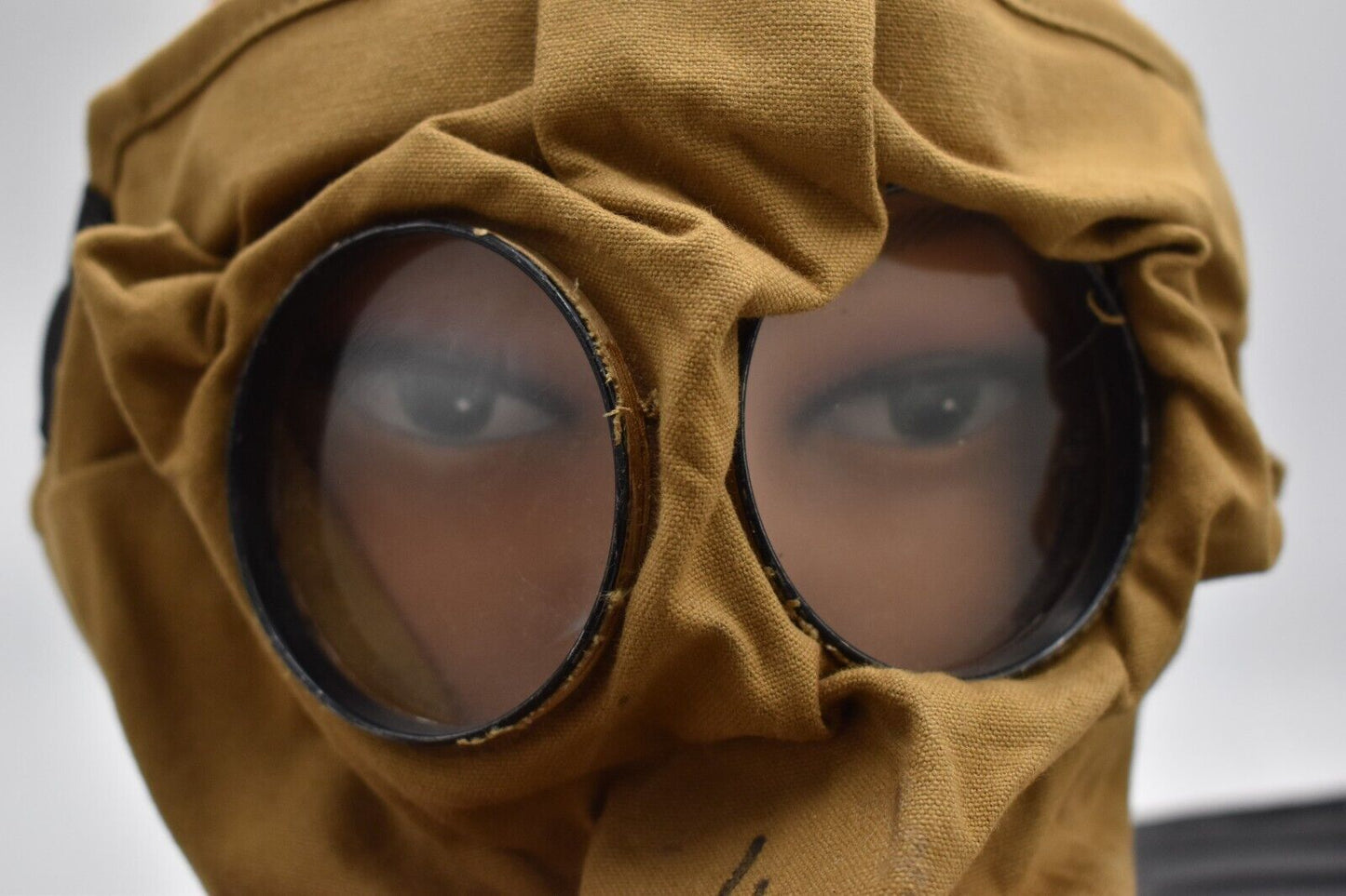 British Army WWI Replica SBR Small Box Respirator Gas Mask & Haversack Bag