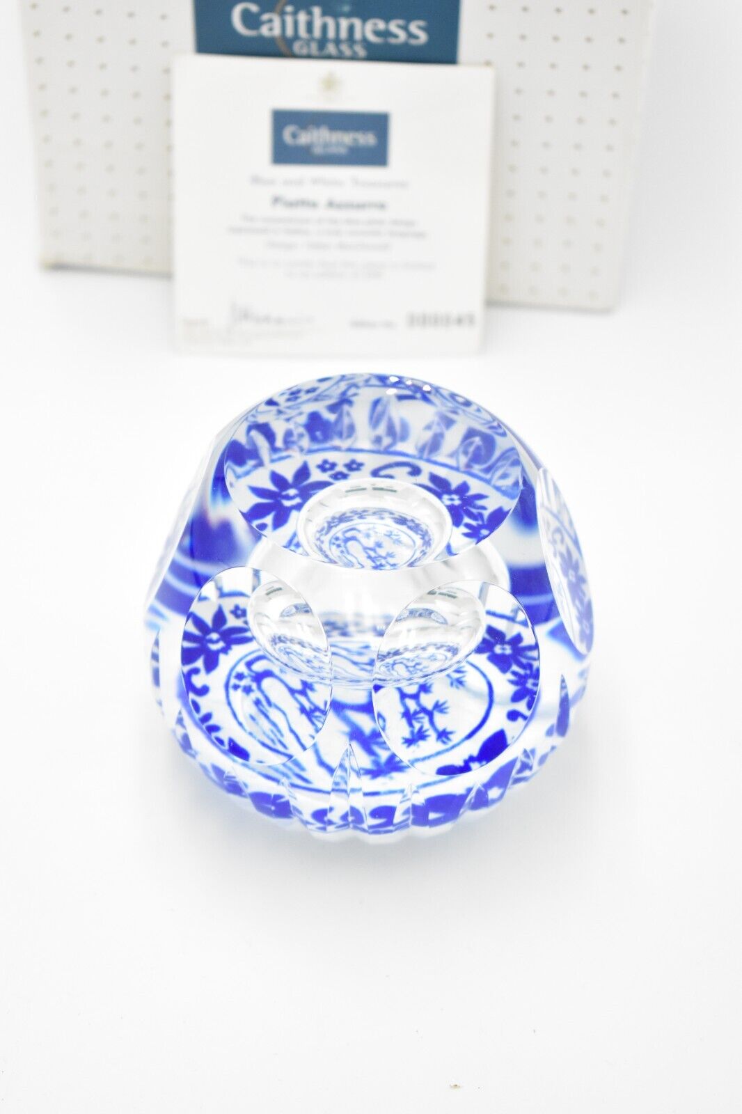 Caithness Paperweight Piatto Azzurro Magnum - Limited Edition by Helen MacDonald