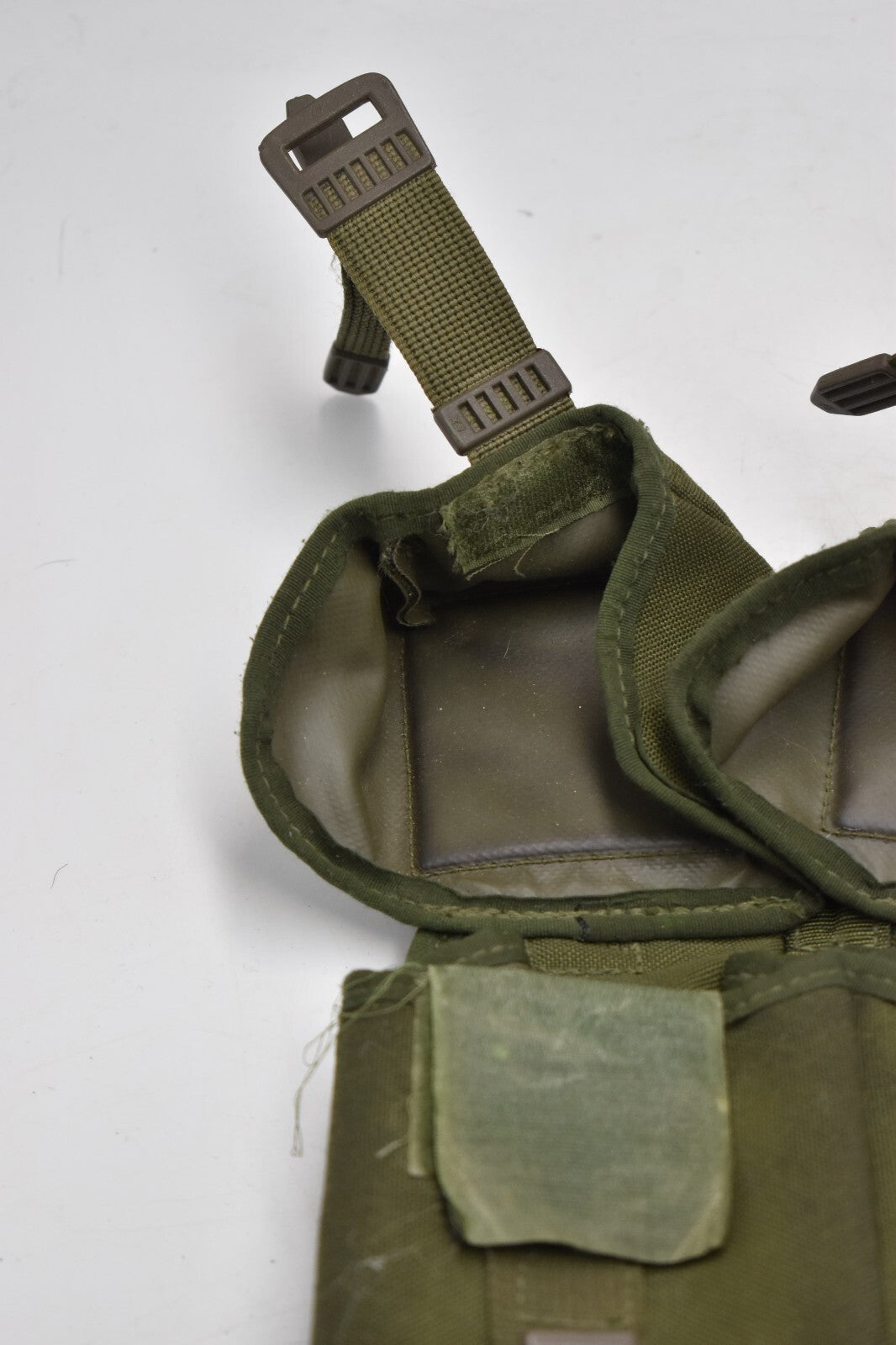 British Army Olive Green PLCE Right Hand Double Ammunition Pouch Dated 1990