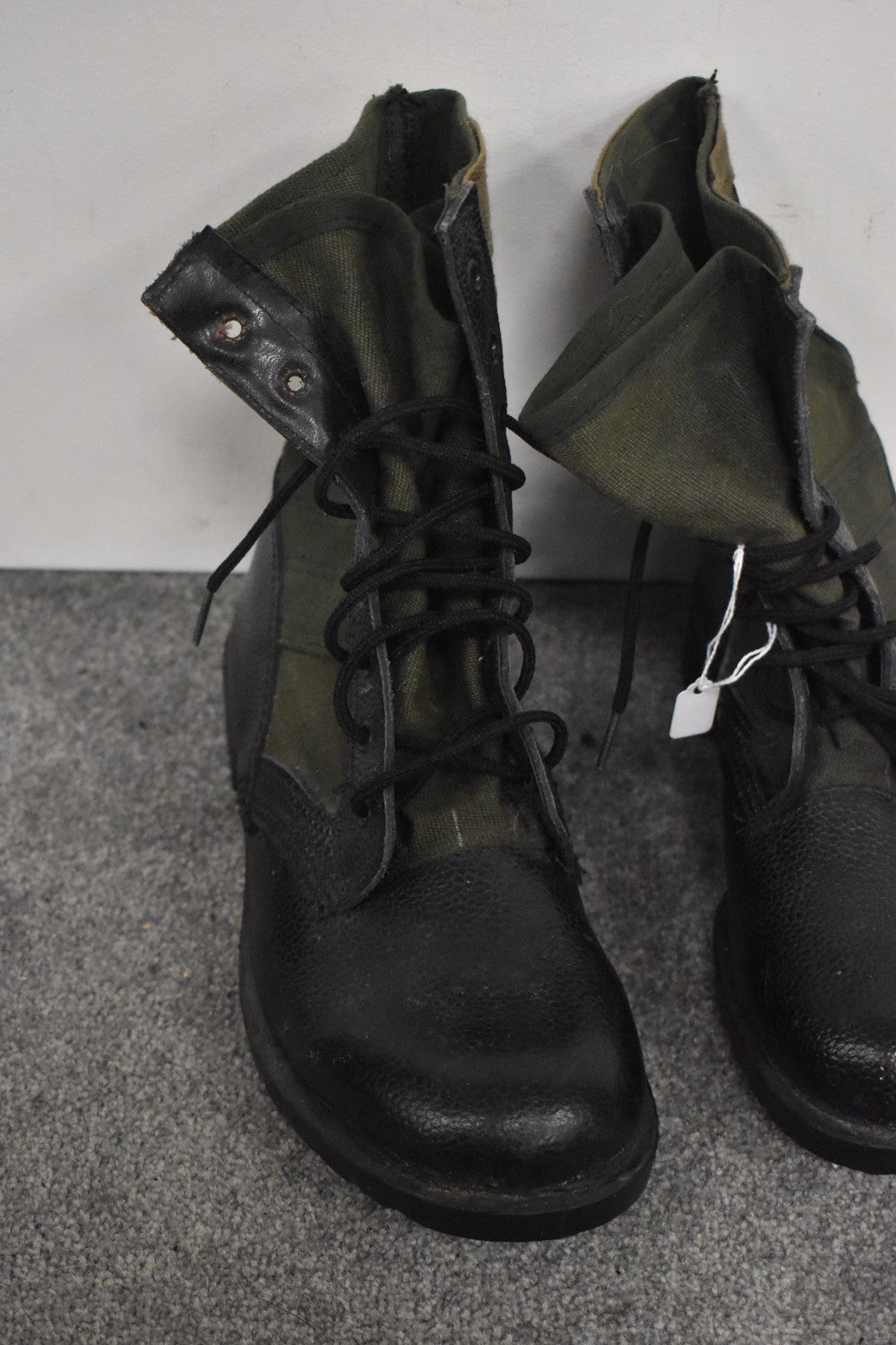 British Army Jungle Boots – UK Size 6 / EU 40