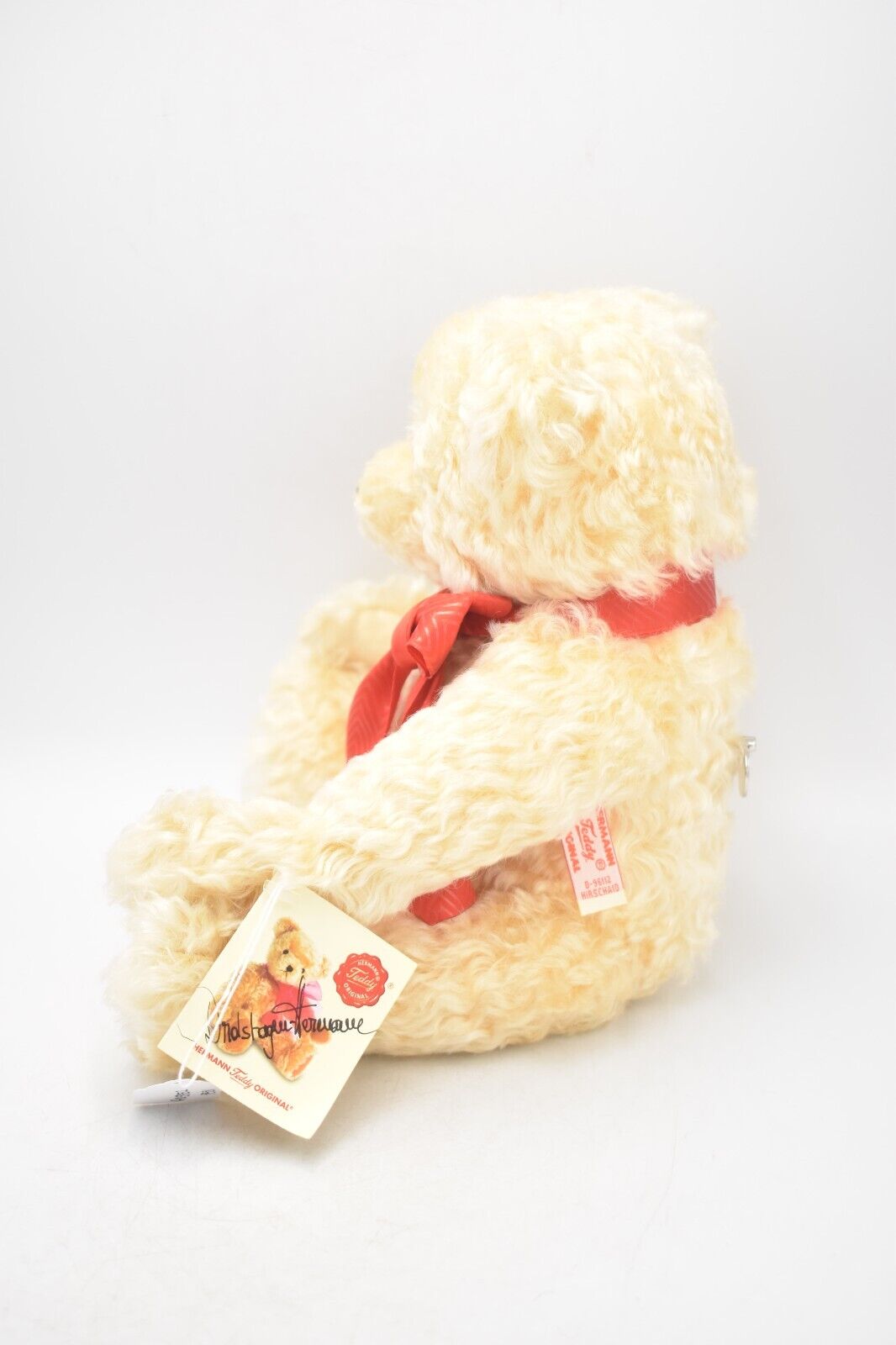 Hermann UK Teddy Bear 2006 Musical – Signed Limited Edition No. 12/500 – Retired