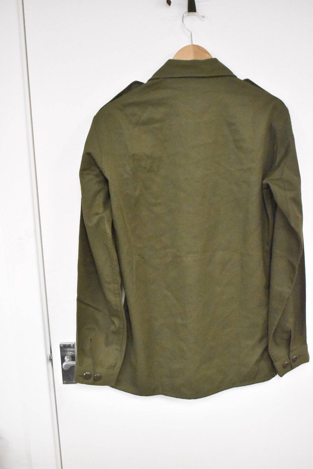 Austrian Army Field Shirt – Heereseigentum Olive – Dated 1983 – 40" Chest