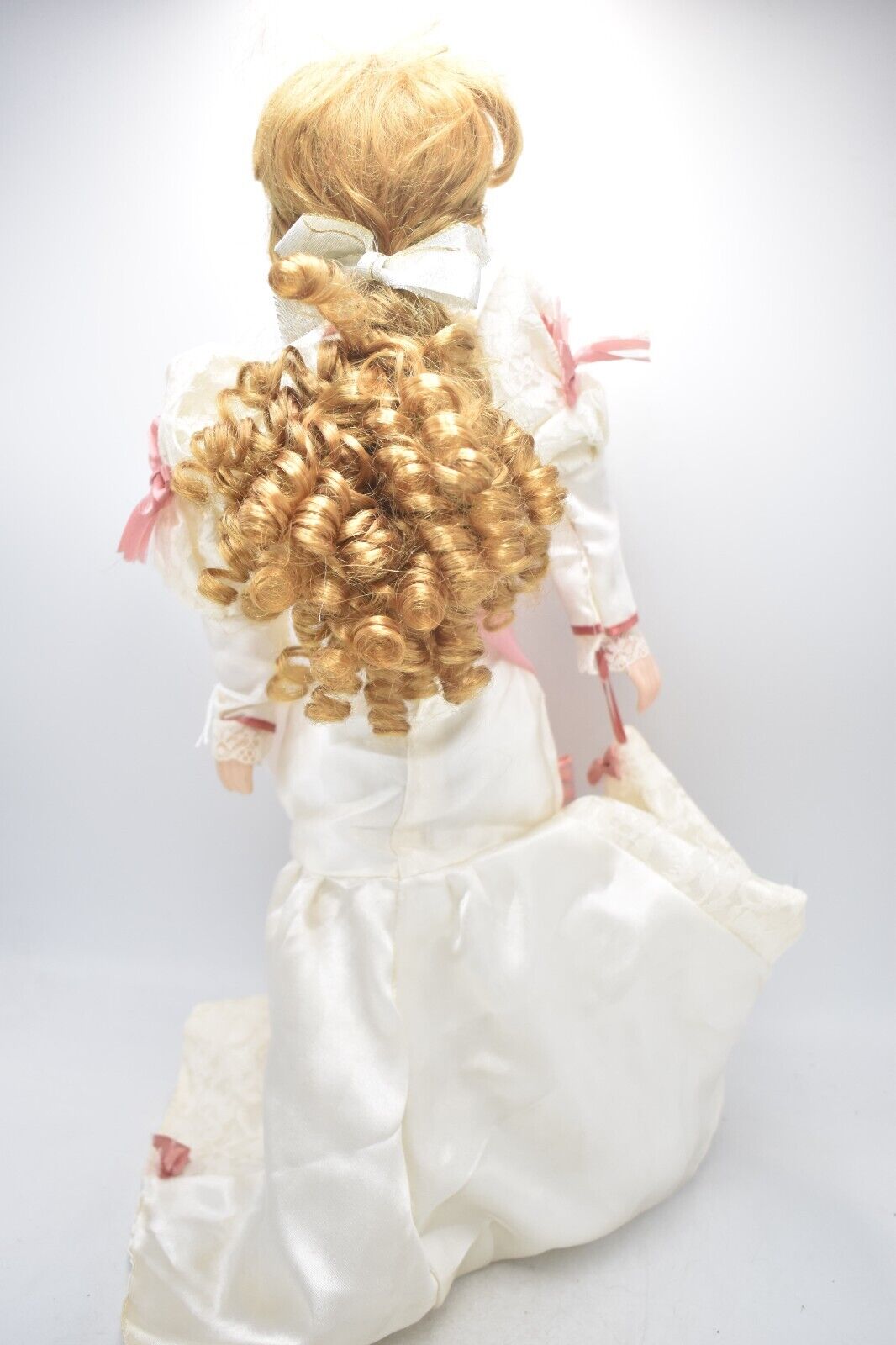 Vintage Porcelain Doll – Blonde Hair, Brown Eyes, Regency Cream Dress – 45cm