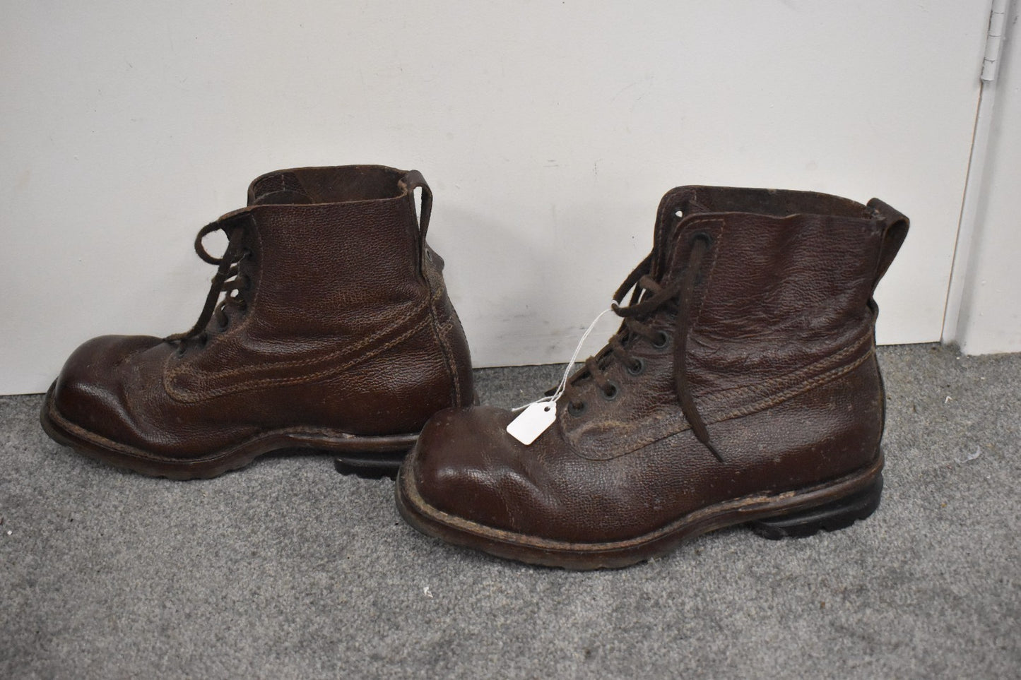 Vintage 1975 Swedish Army Tretorn Varnamo Brown Leather Combat Boots – UK Size 7