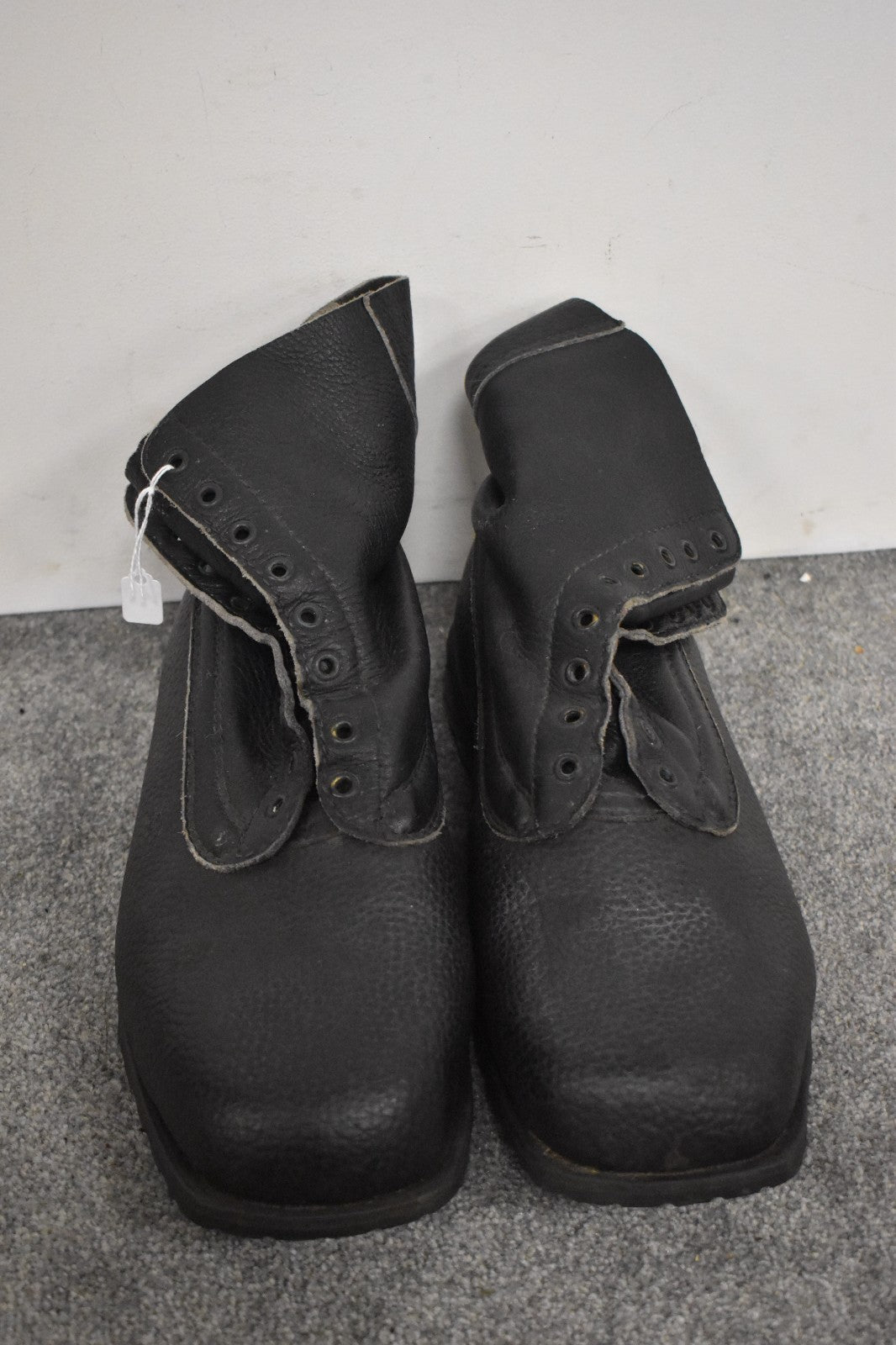Swedish Army 1970s Black Leather Combat Boots – UK Size 8