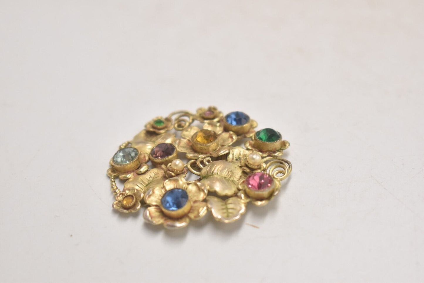 Vintage Gold Tone & Rhinestone Floral Pendant – 4.5cm