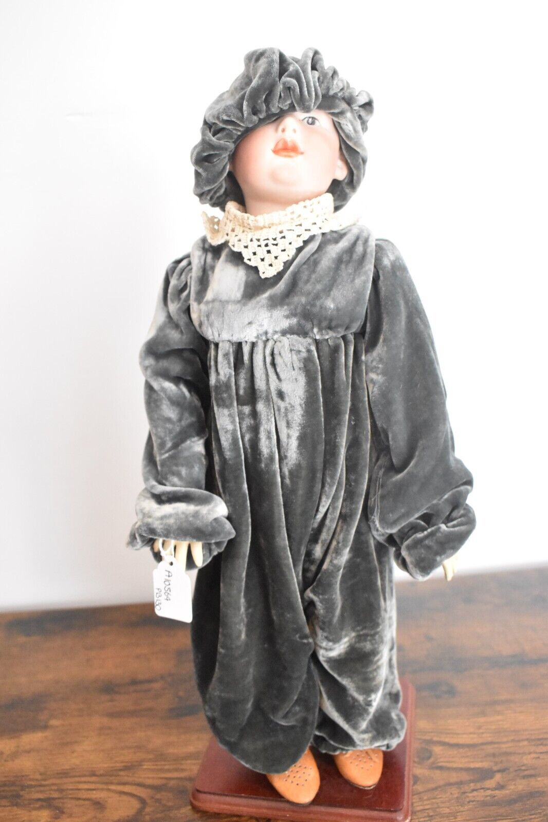 Vintage German Porcelain Head Bisque Doll – Reproduction Mark 8, 44cm