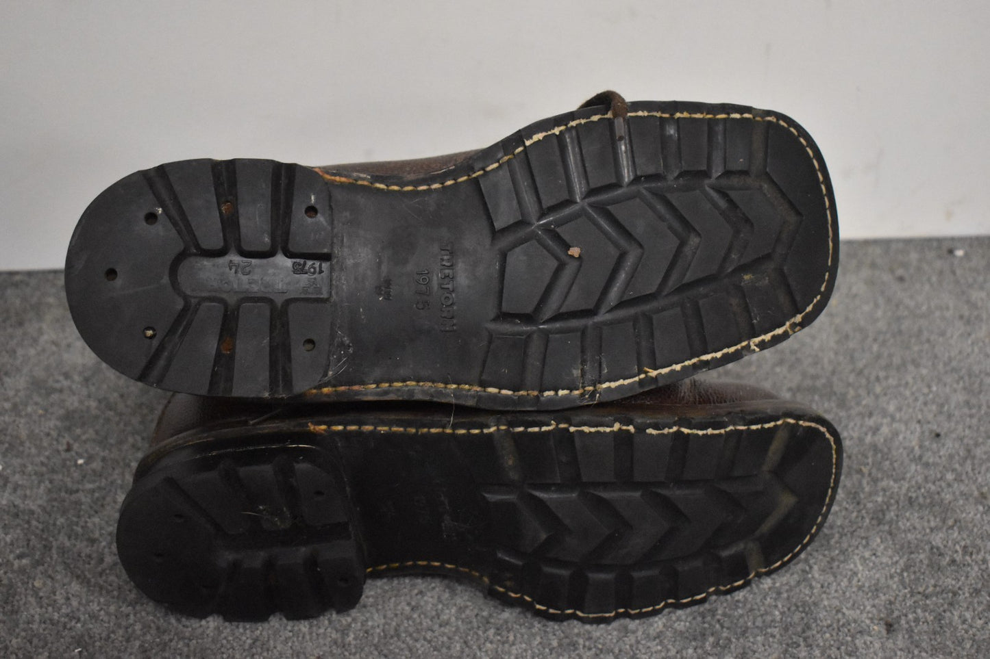 Vintage 1975 Swedish Army Tretorn Varnamo Brown Leather Combat Boots – UK Size 7