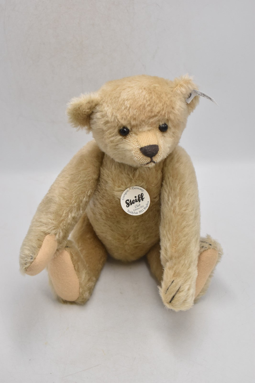 Steiff Teddy Bear Replica 1911 421174 from 2011 Ltd Edition with DVD