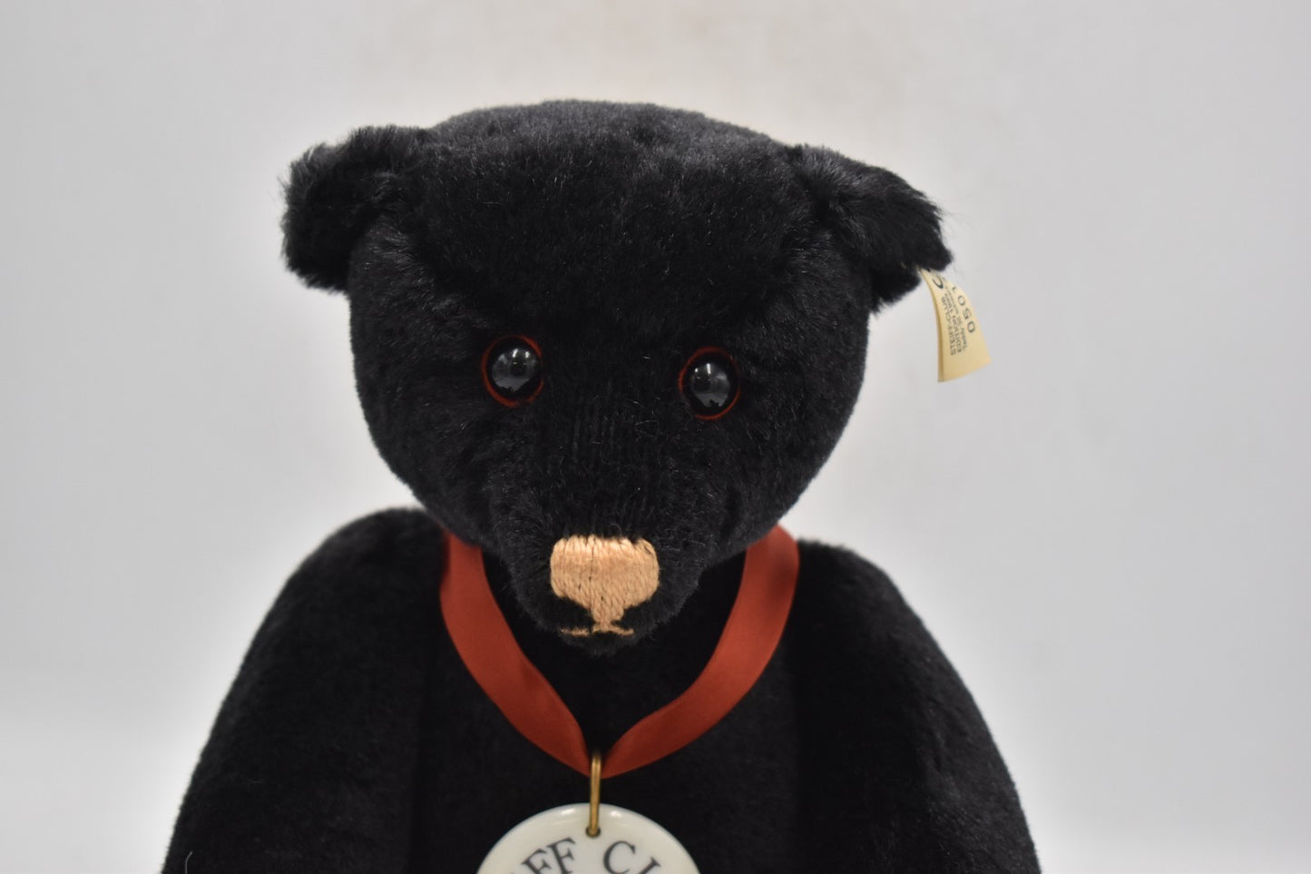 Steiff 1912 Schwarz Replica Teddy Bear – Club Edition 1999 – 420160 – LE #5011