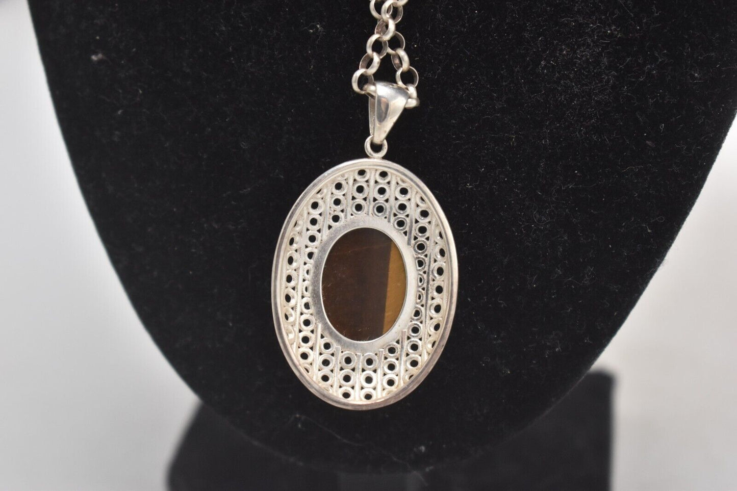 Vintage Sterling Silver 925 Tiger Eye Pendant Necklace – 46cm, 17.1g