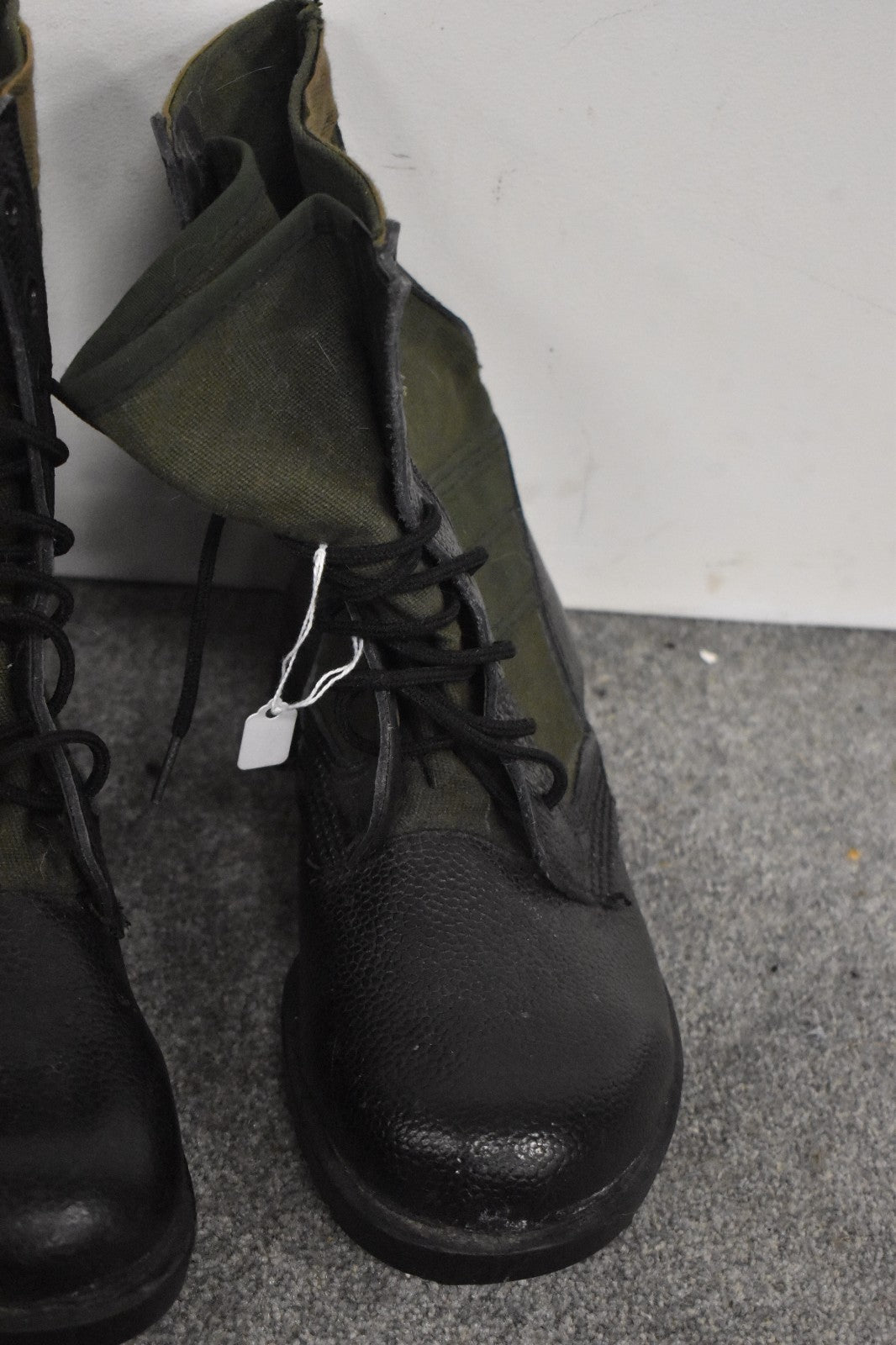 British Army Jungle Boots – UK Size 6 / EU 40
