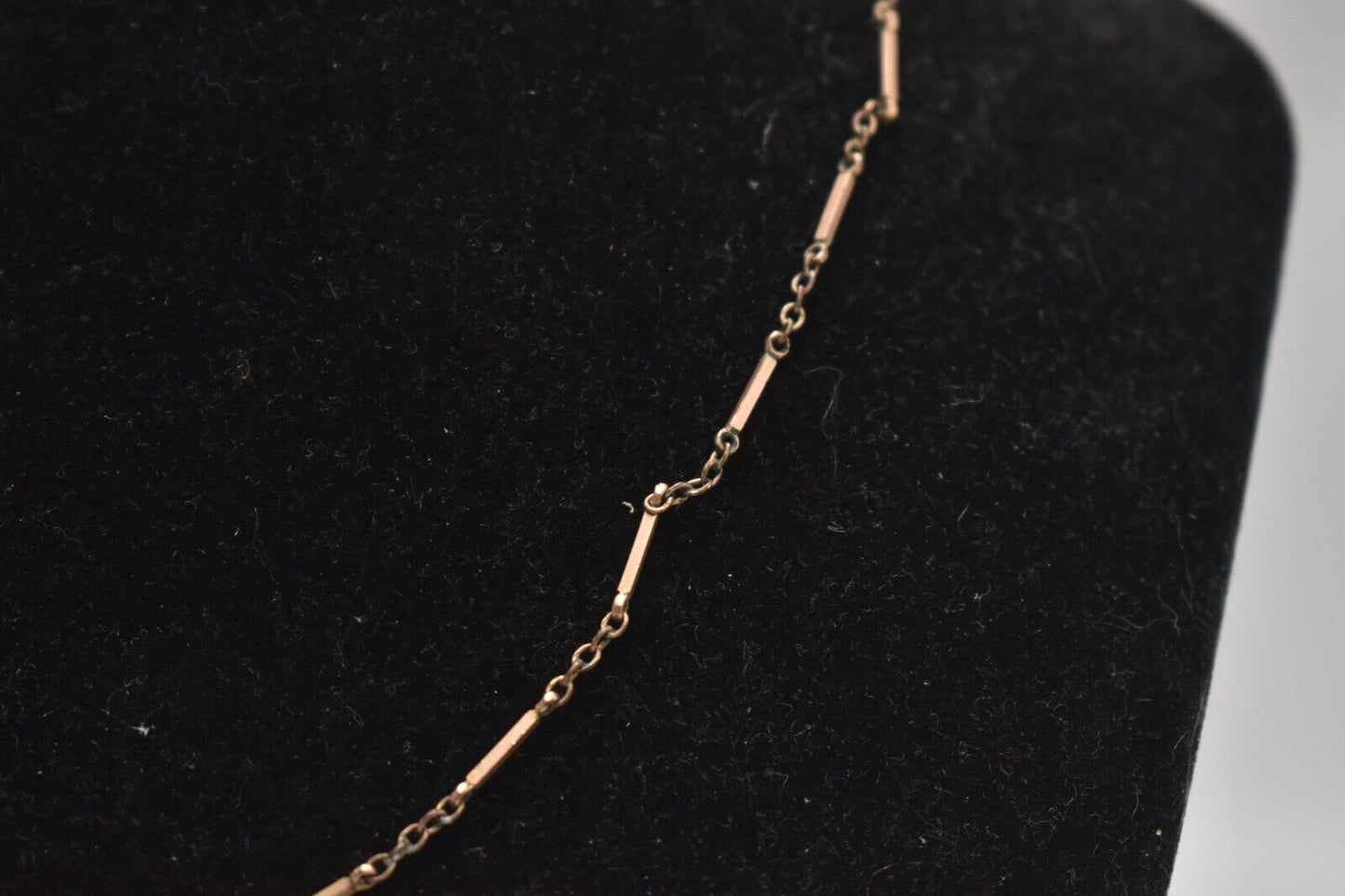 Vintage Bronze Tone Choker Necklace – 42cm – Elegant Costume Jewellery
