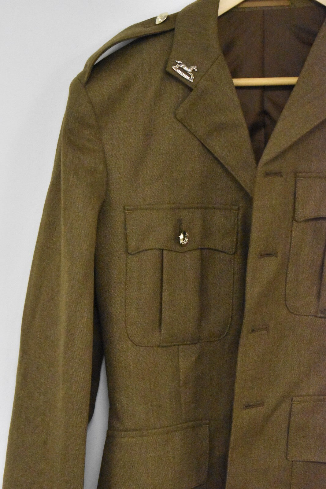 British Army Men’s No. 2 Dress Jacket – Yorkshire Regiment – Size 182/100/84