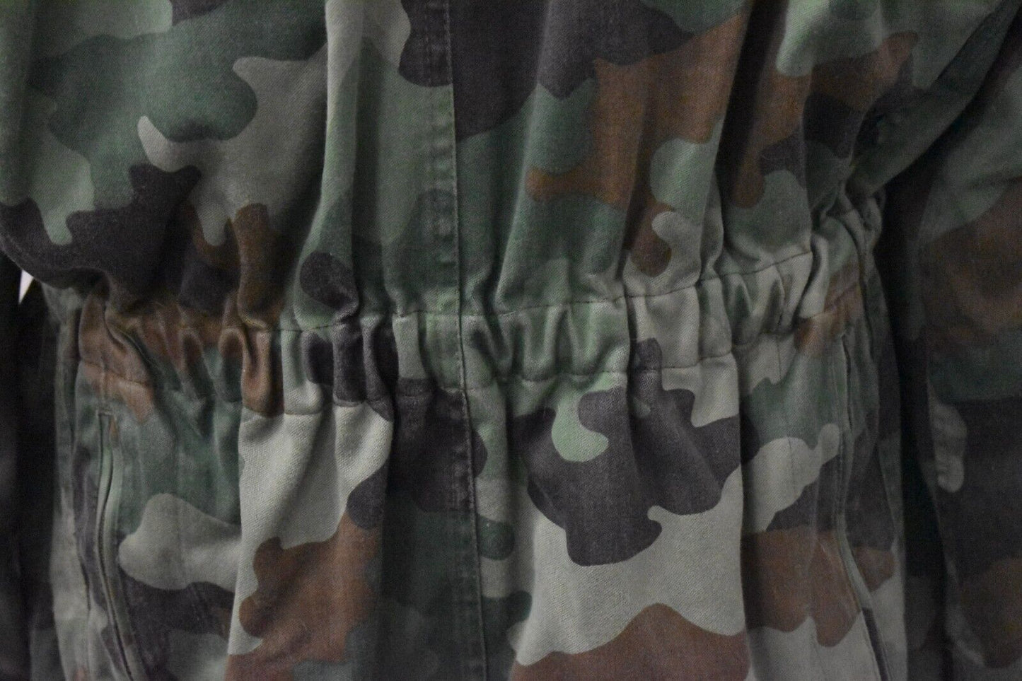 Vintage Serbian Army Oakleaf Camo Winter Coat with Liner – Chest 46", Large