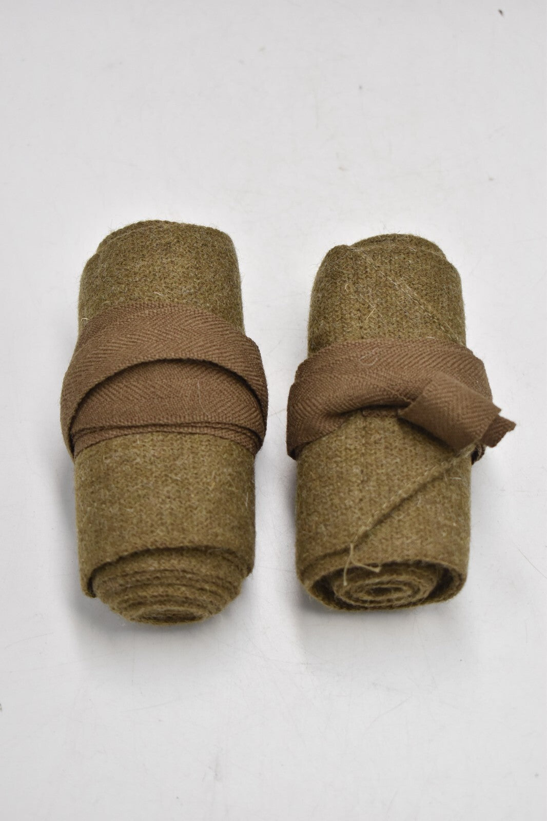 British Army WWI & WWII Khaki Puttees – 4" Width