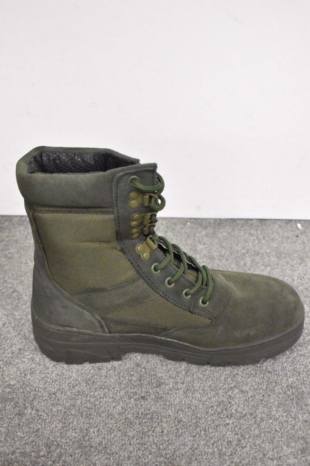 British Army Jungle Boots, Size 8 Medium
