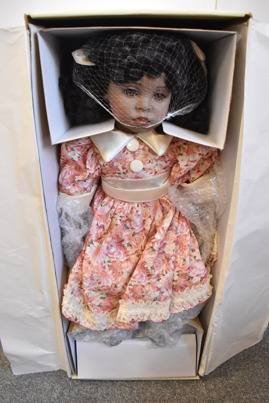 Vintage The Leonardo Collection Large Black Porcelain Doll Saffron 60cm Boxed
