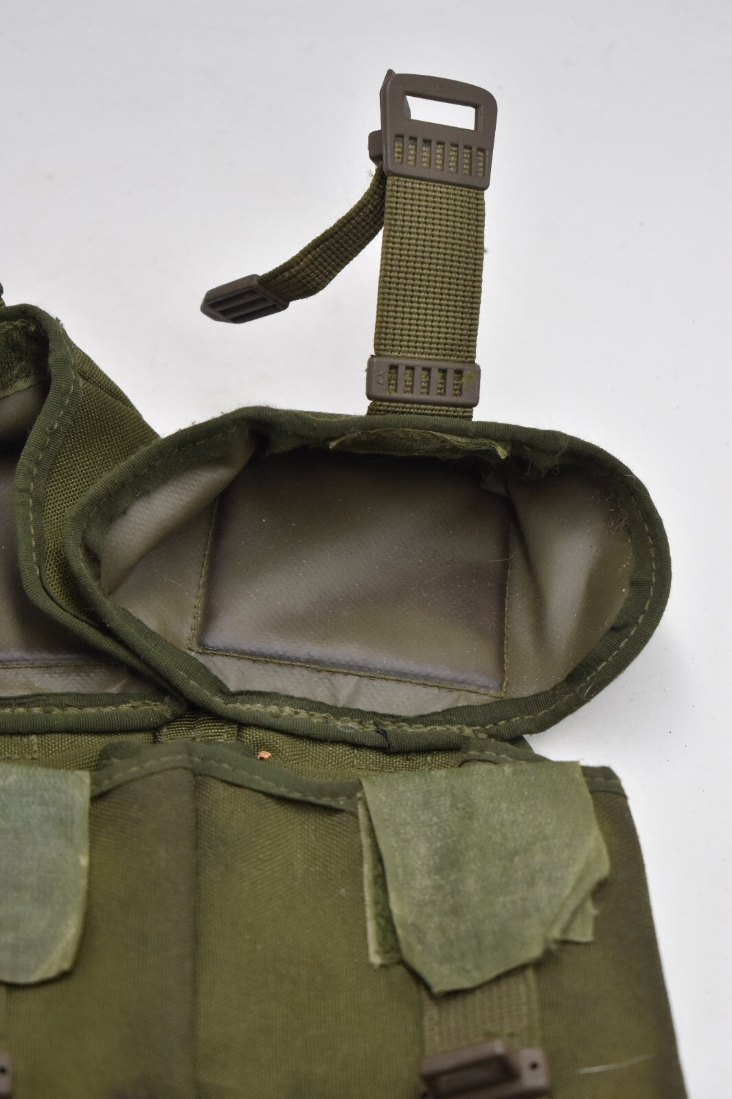 British Army Olive Green PLCE Right Hand Double Ammunition Pouch Dated 1990