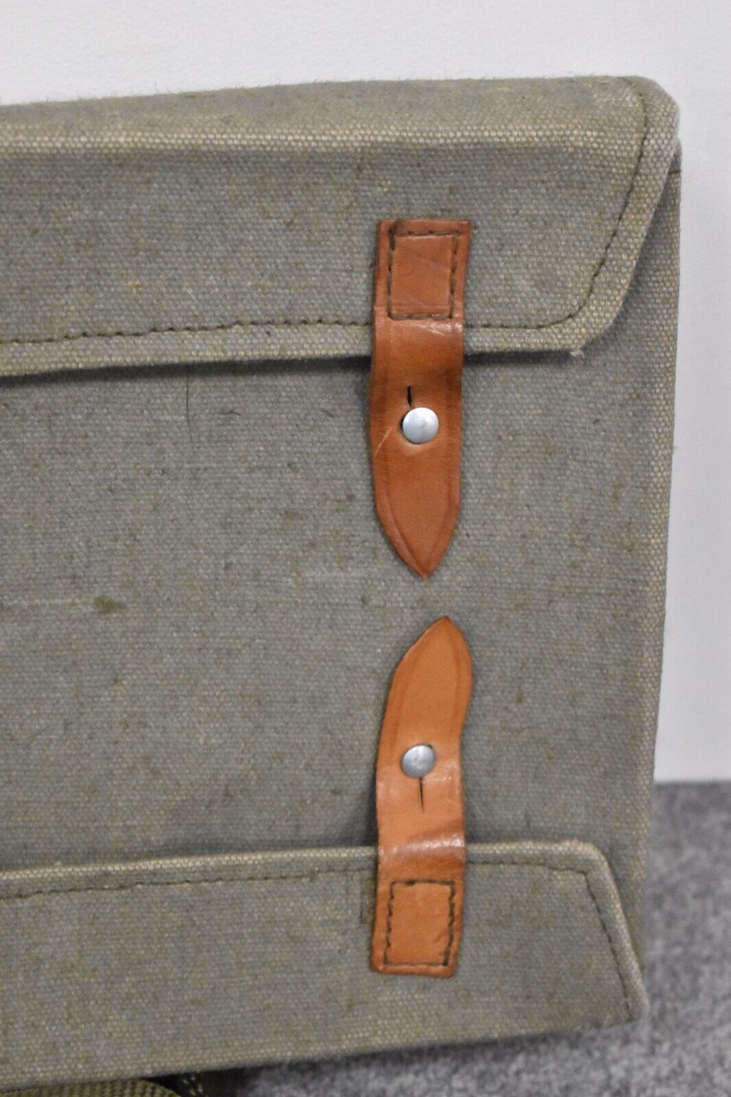 Vintage Polish Army Pallad WZ.83 Canvas Grenade Bag – Cold War Era