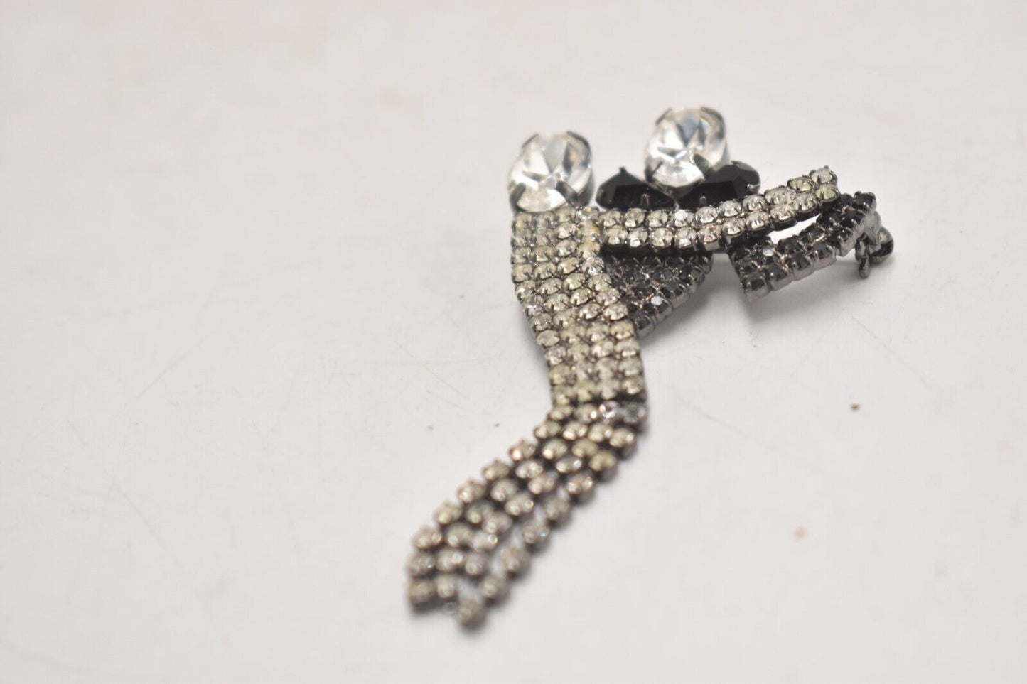 Vintage Rhinestone Glitzy Dancing Couple Brooch – Women's Jewellery
