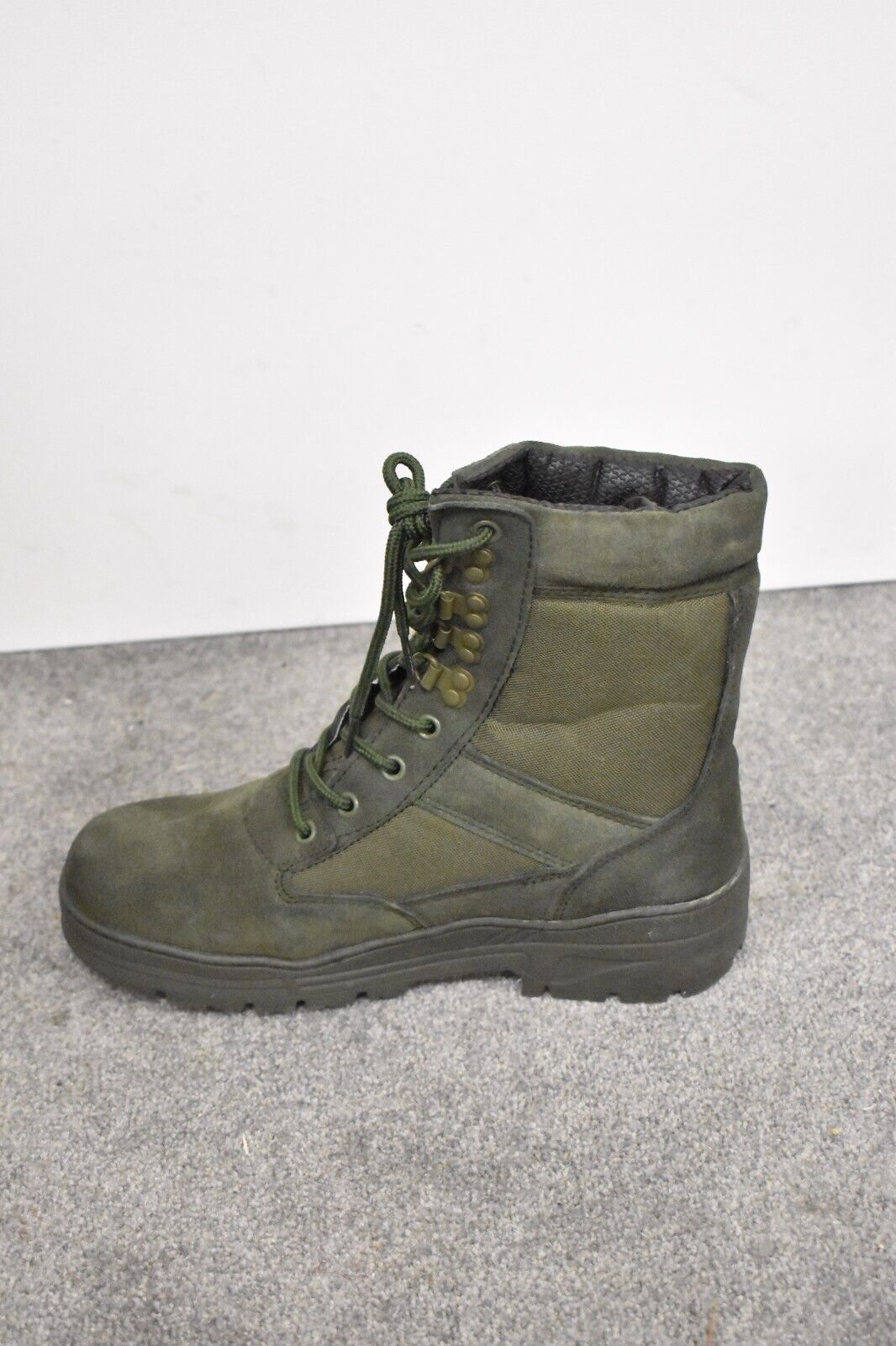 British Army Jungle Boots, Size 8 Medium